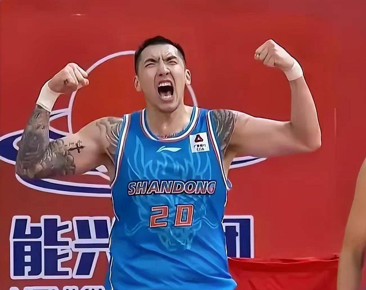 包含加时末段体能课后，山东男篮复出首秀备战CBA常规赛，球迷炸锅，资深球员宣示担当的词条